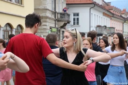 Po dveh letih Kamnik danes v znamenju maturantske četvorke (46)